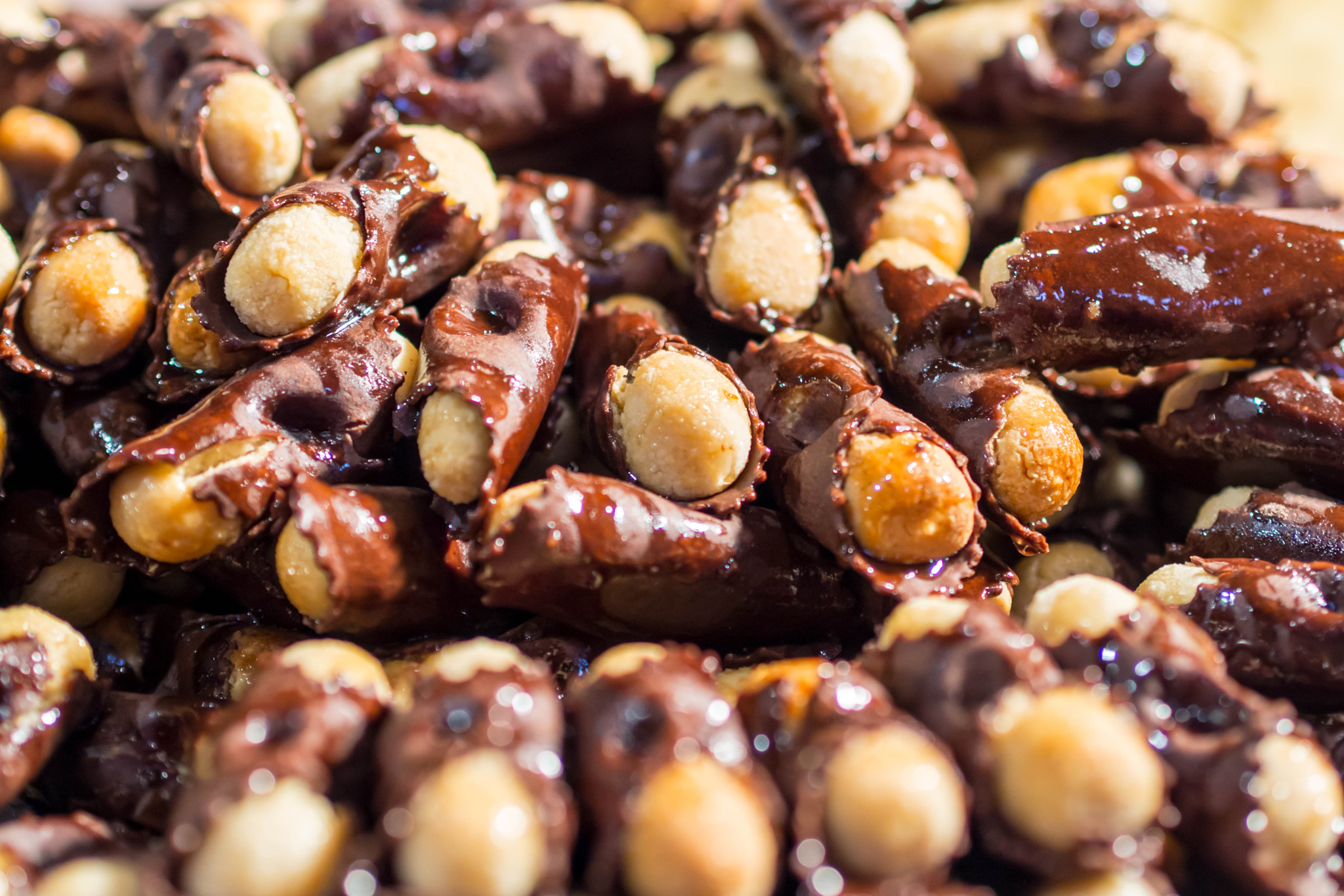 Olympus PEN E-PM2 sample photo. Peanuts with chocolate photography