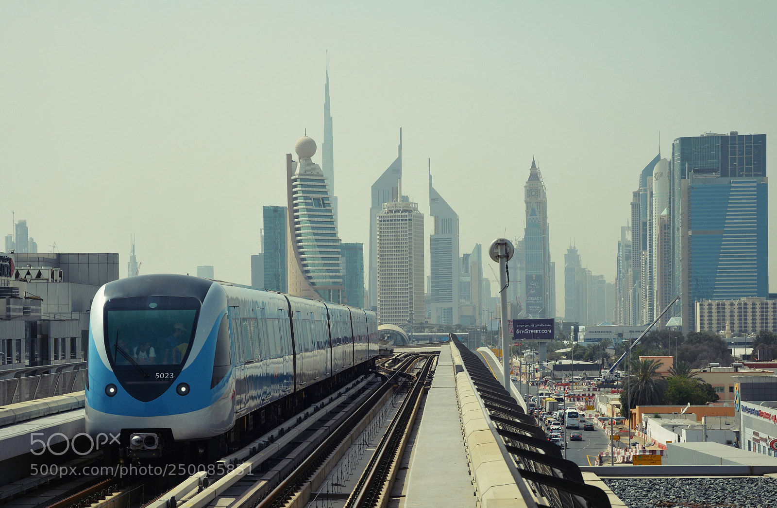 Nikon D5200 sample photo. Dubai metro photography