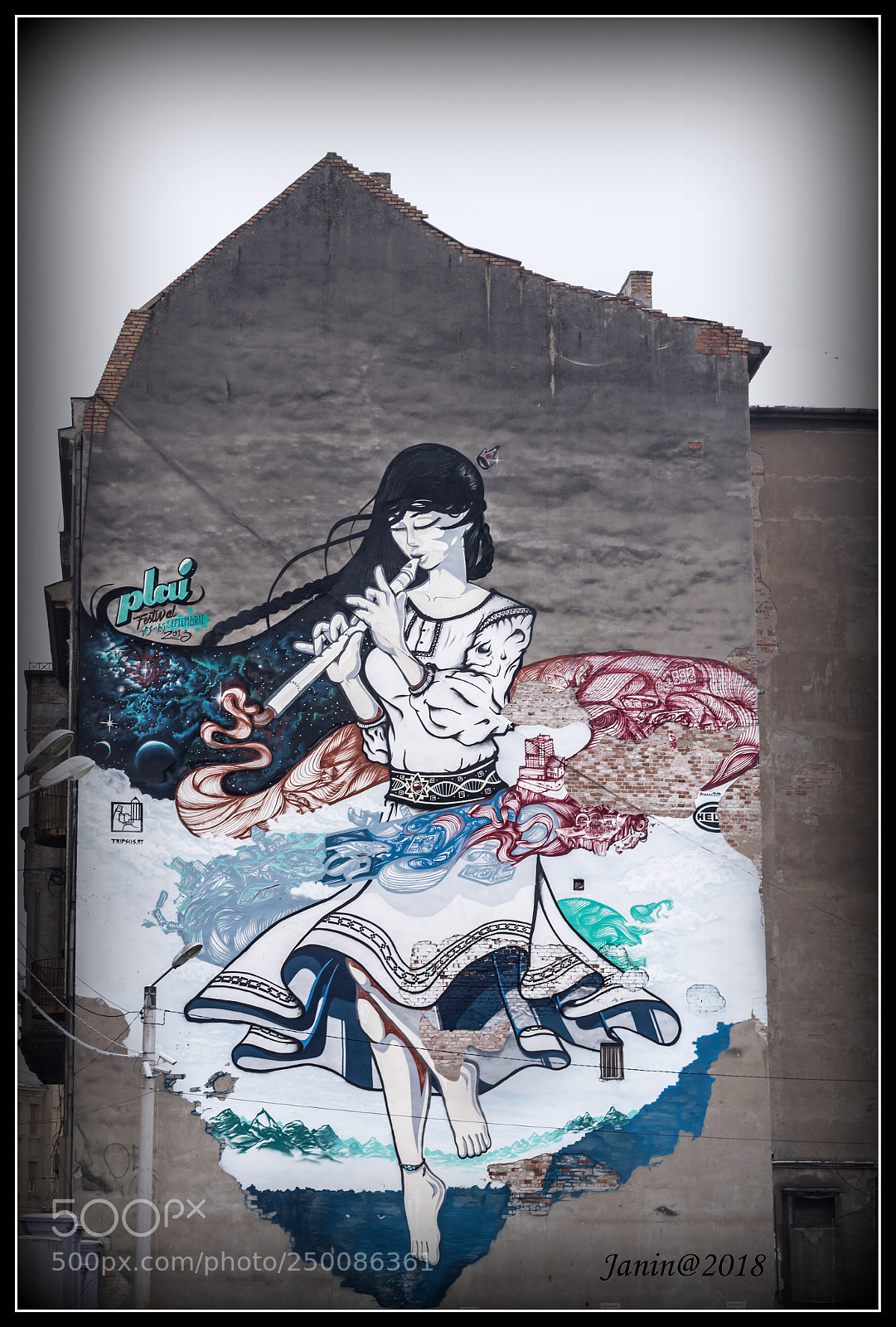 Canon EOS 77D (EOS 9000D / EOS 770D) sample photo. Old building with nice photography