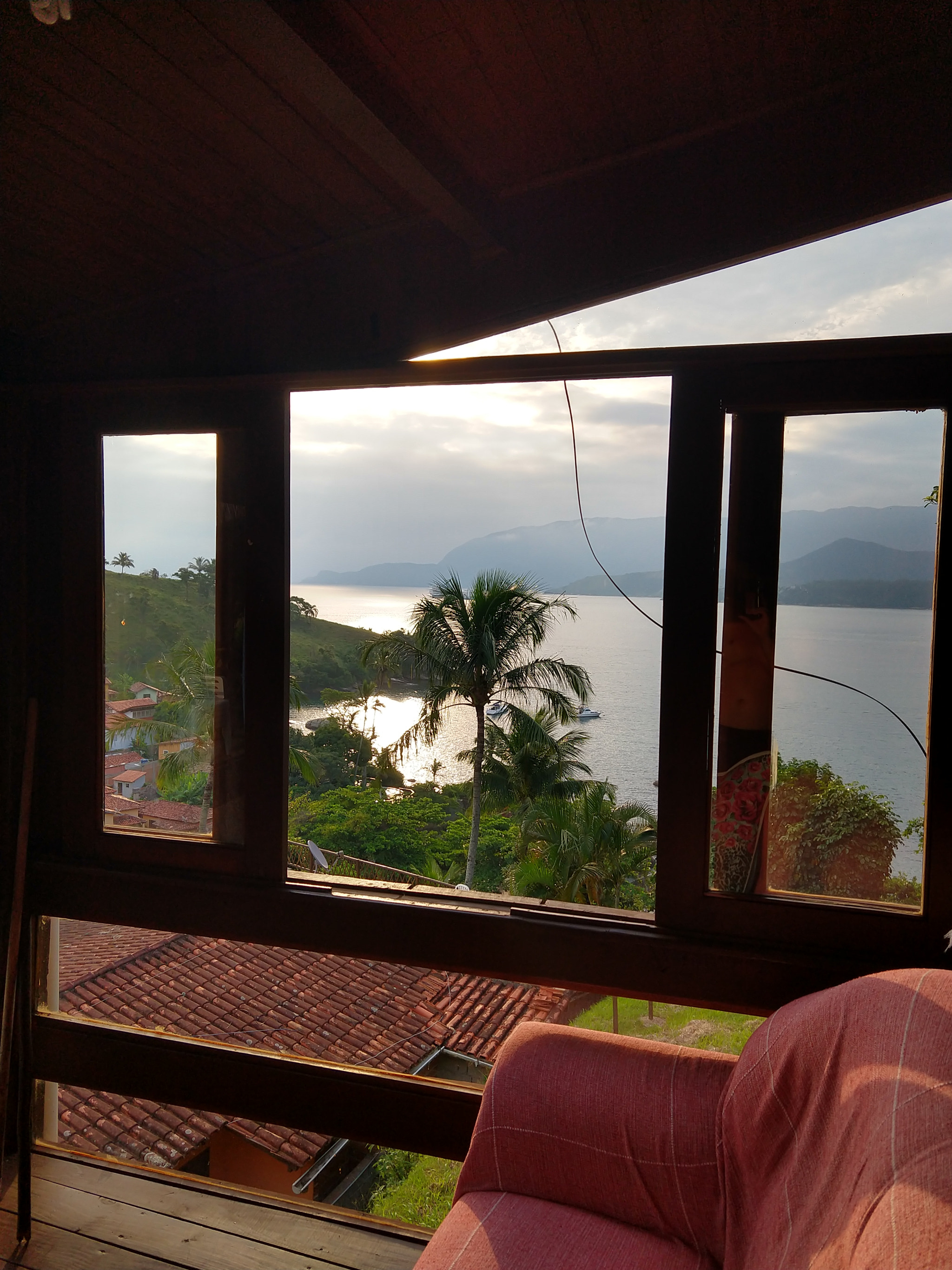Motorola moto x4 sample photo. End vacation ilhabela photography