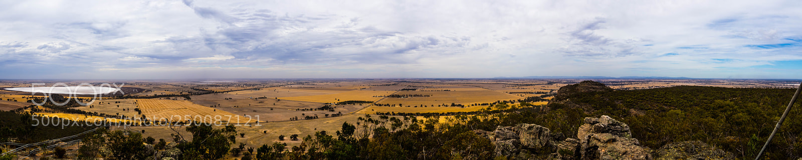 Olympus OM-D E-M10 sample photo. Endless fields photography