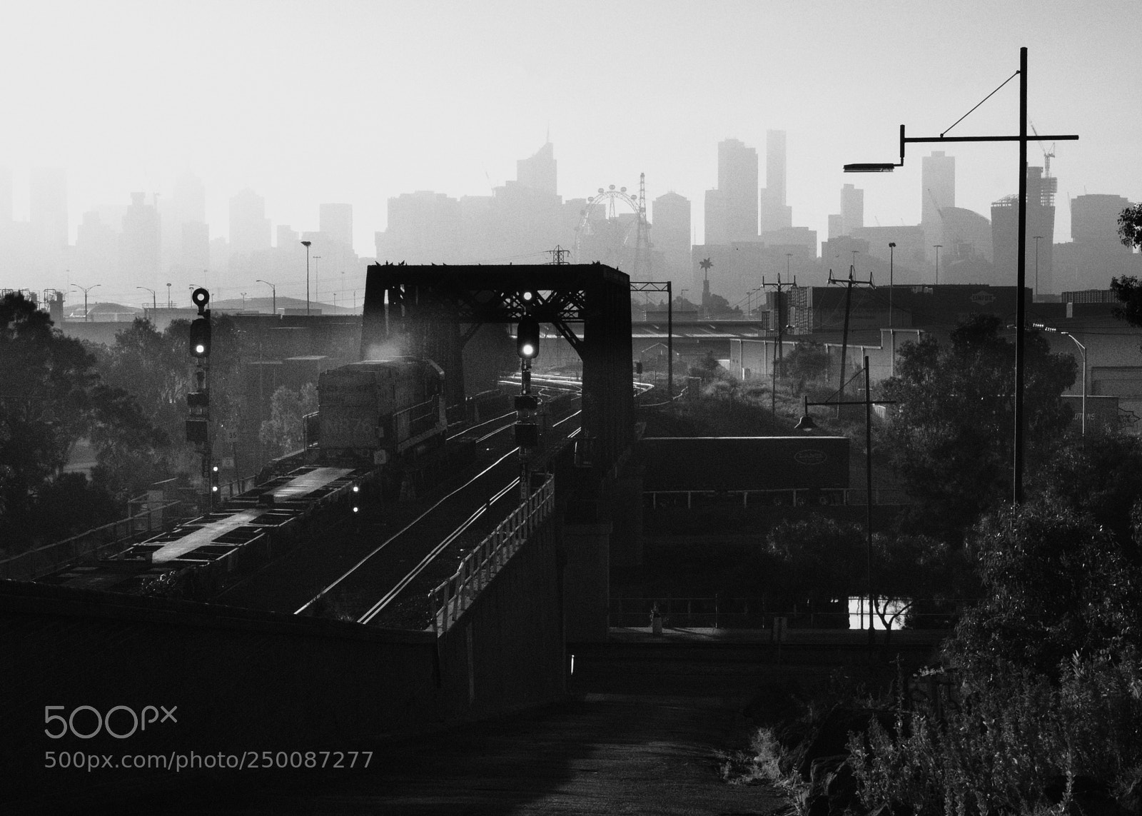 Fujifilm X-T2 sample photo. Footscray freight at dawn photography