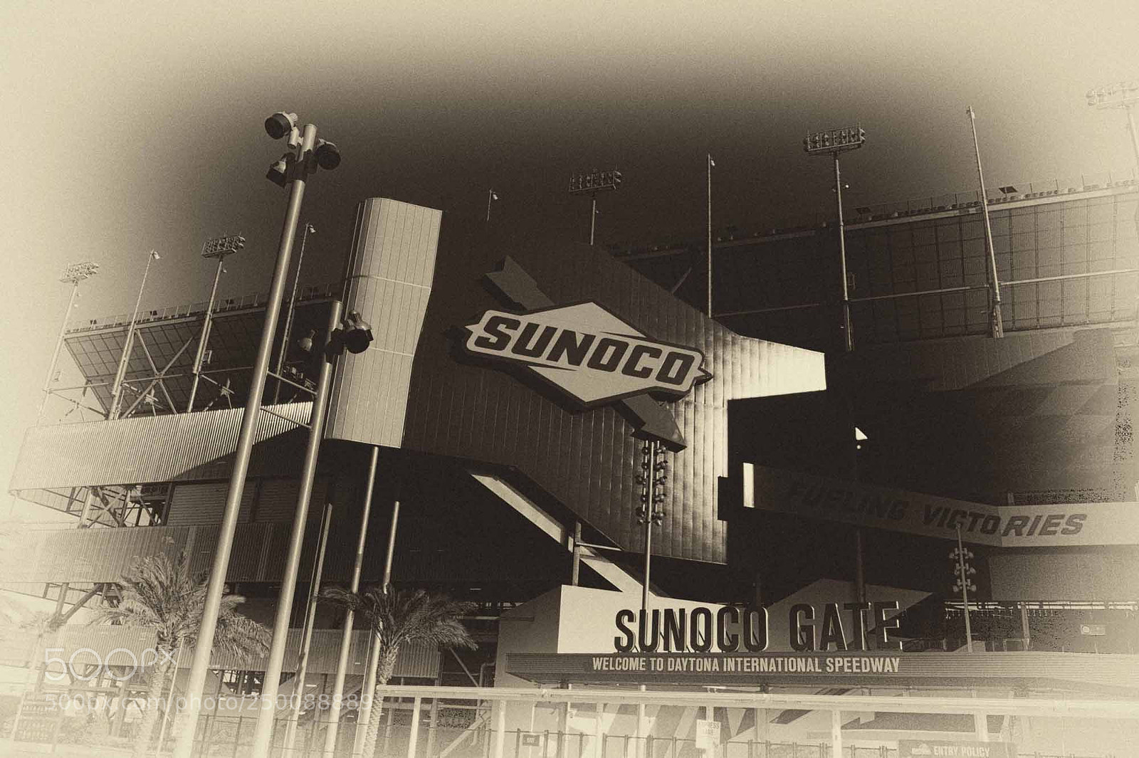 Nikon D700 sample photo. Sunoco 7 photography
