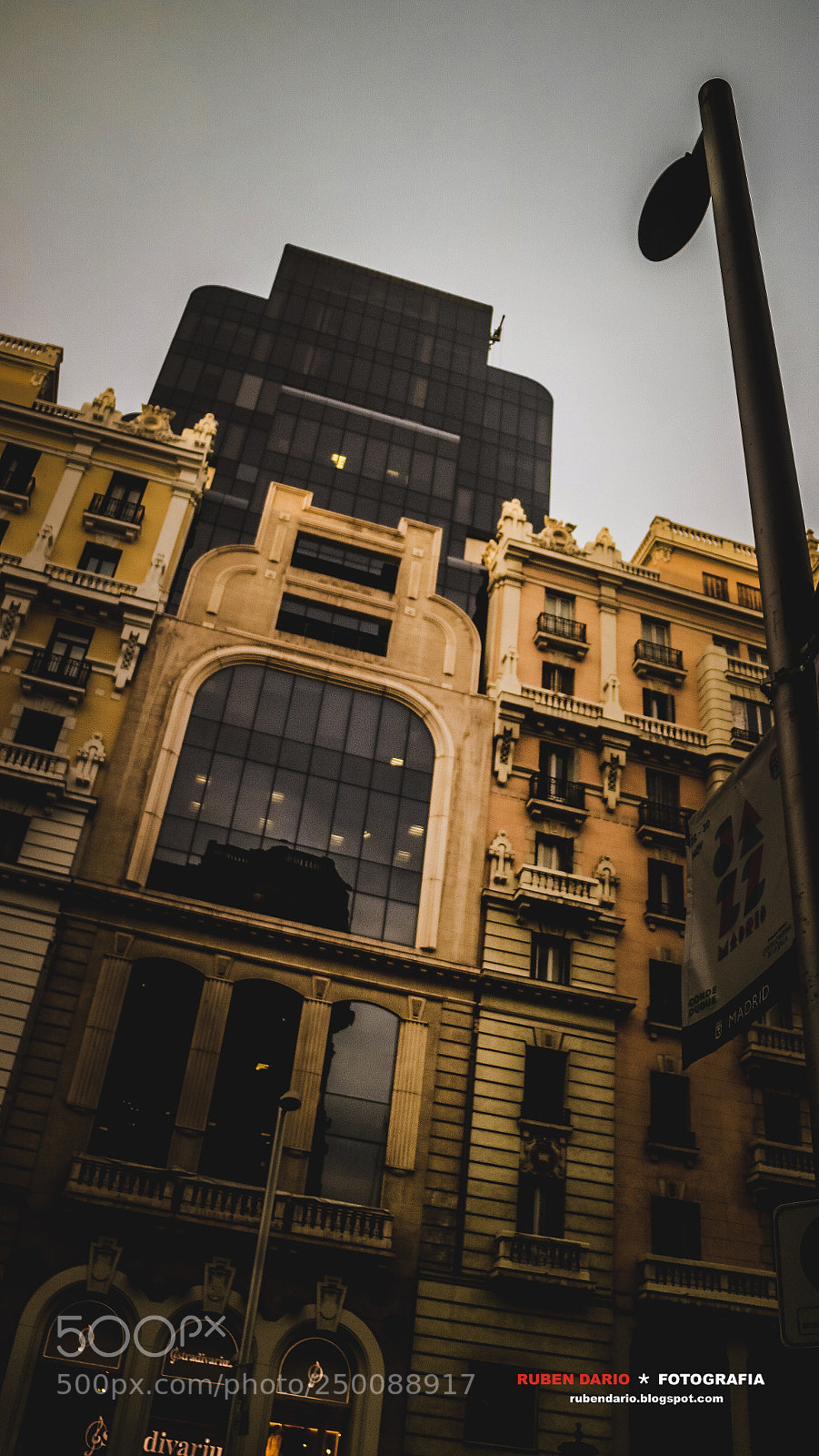 Canon EOS M3 sample photo. Madrid centro  photography