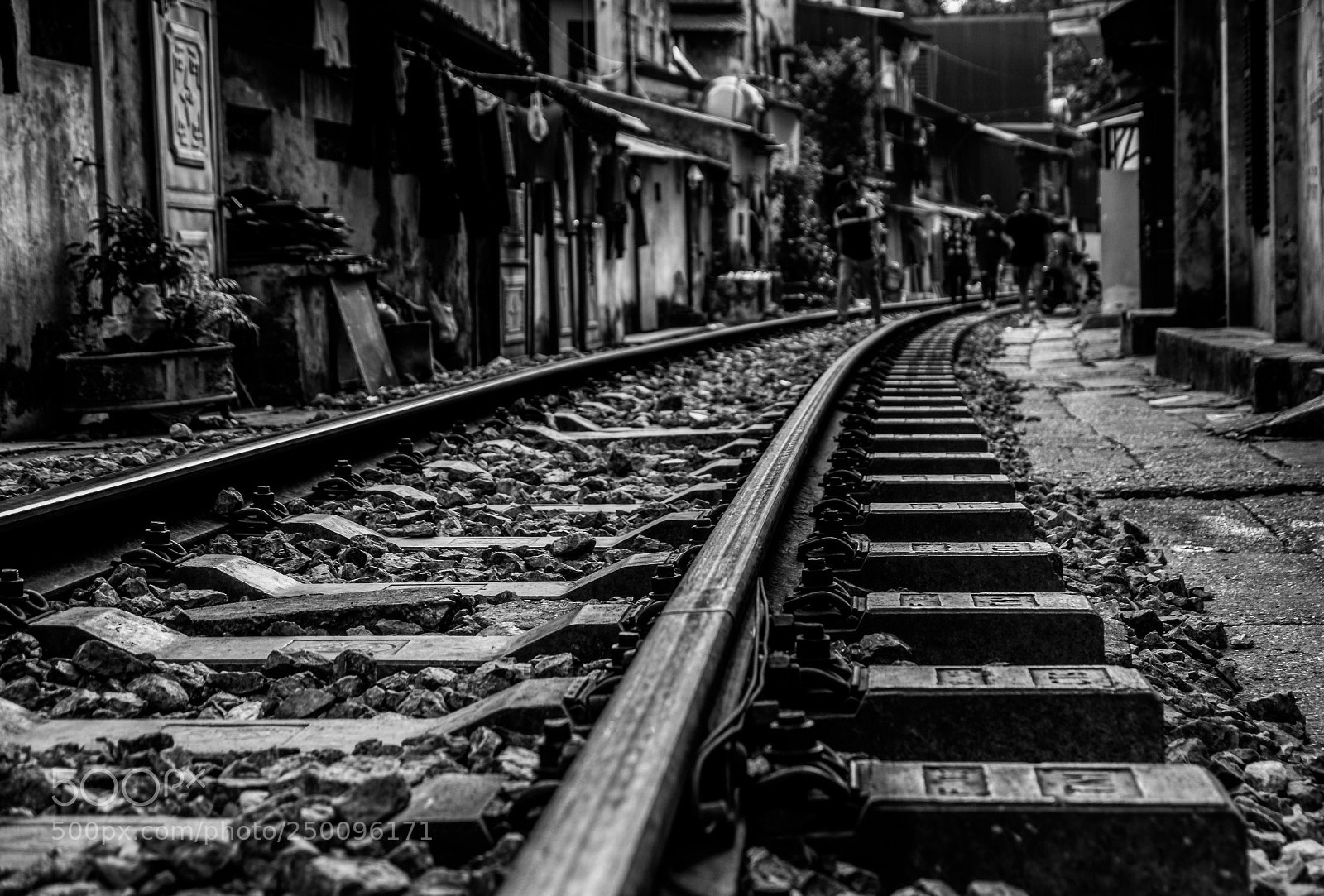 Fujifilm X-T1 sample photo. Train tracks photography