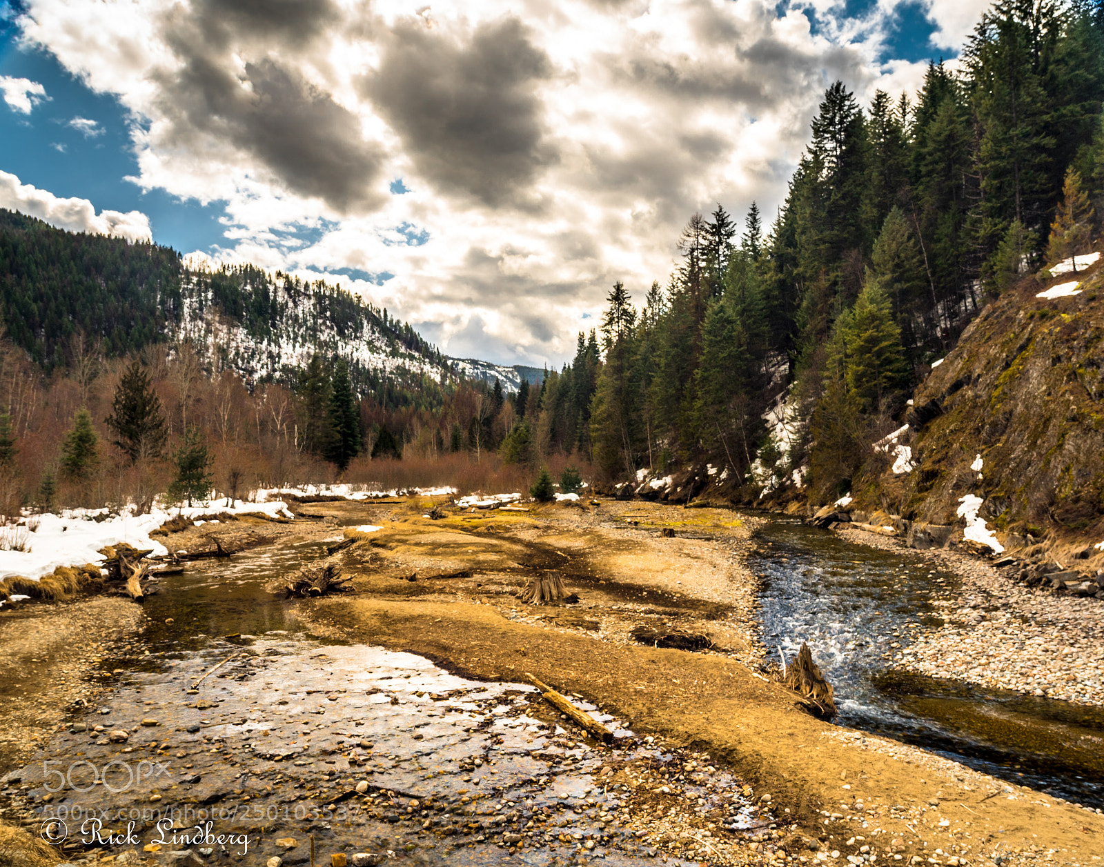 Pentax K-1 sample photo. Winter lost grip photography