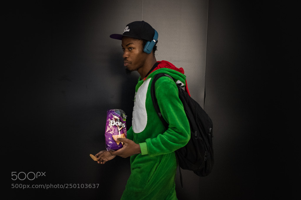 Fujifilm X100F sample photo. A series of candid photography