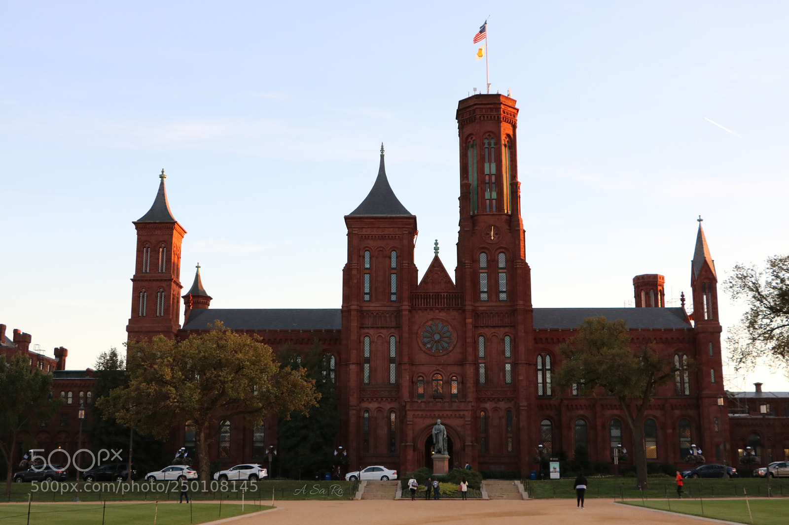 Canon EOS 750D (EOS Rebel T6i / EOS Kiss X8i) sample photo. Smithsonian castle photography