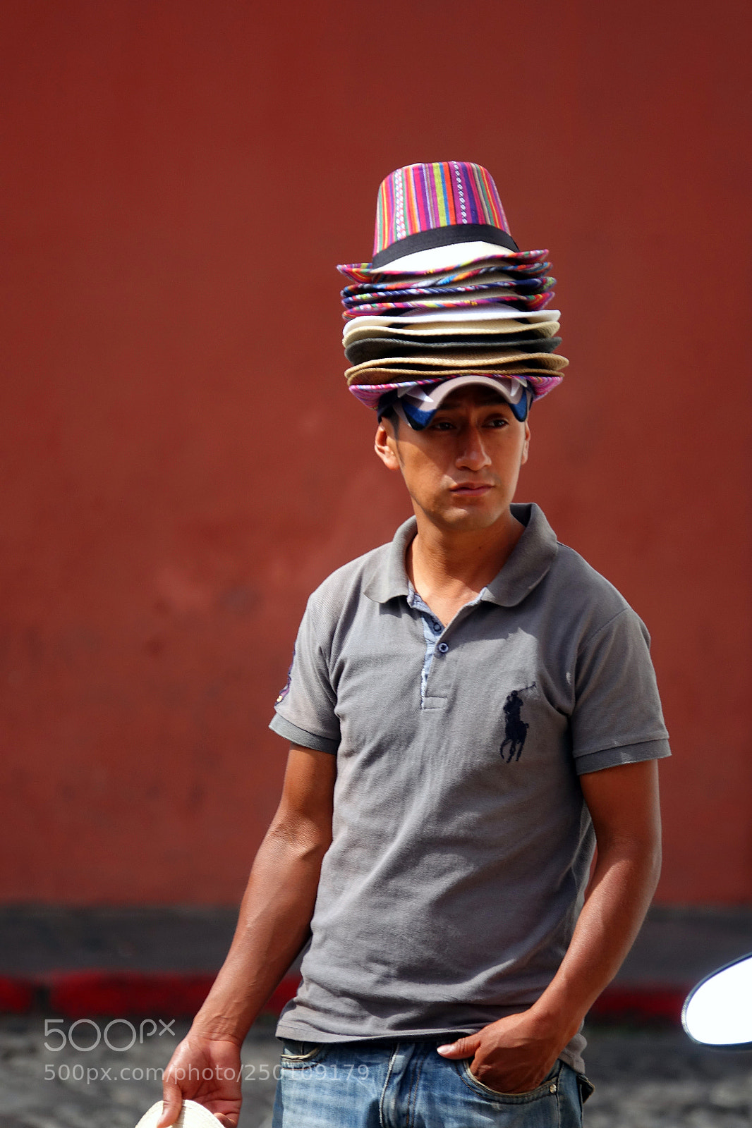 Sony Cyber-shot DSC-RX10 III sample photo. The hat salesperson photography