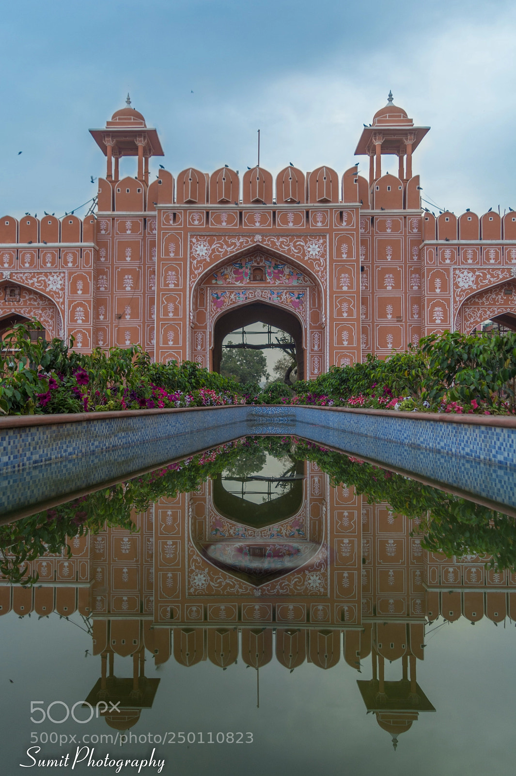 Nikon D5200 sample photo. Reflection of ajmeri gate photography