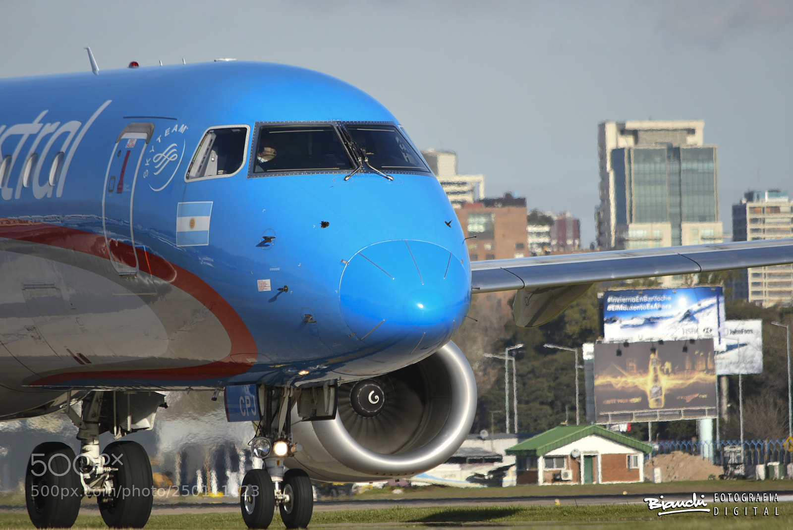 Nikon D5500 sample photo. Embraer 190 austral airlines. photography