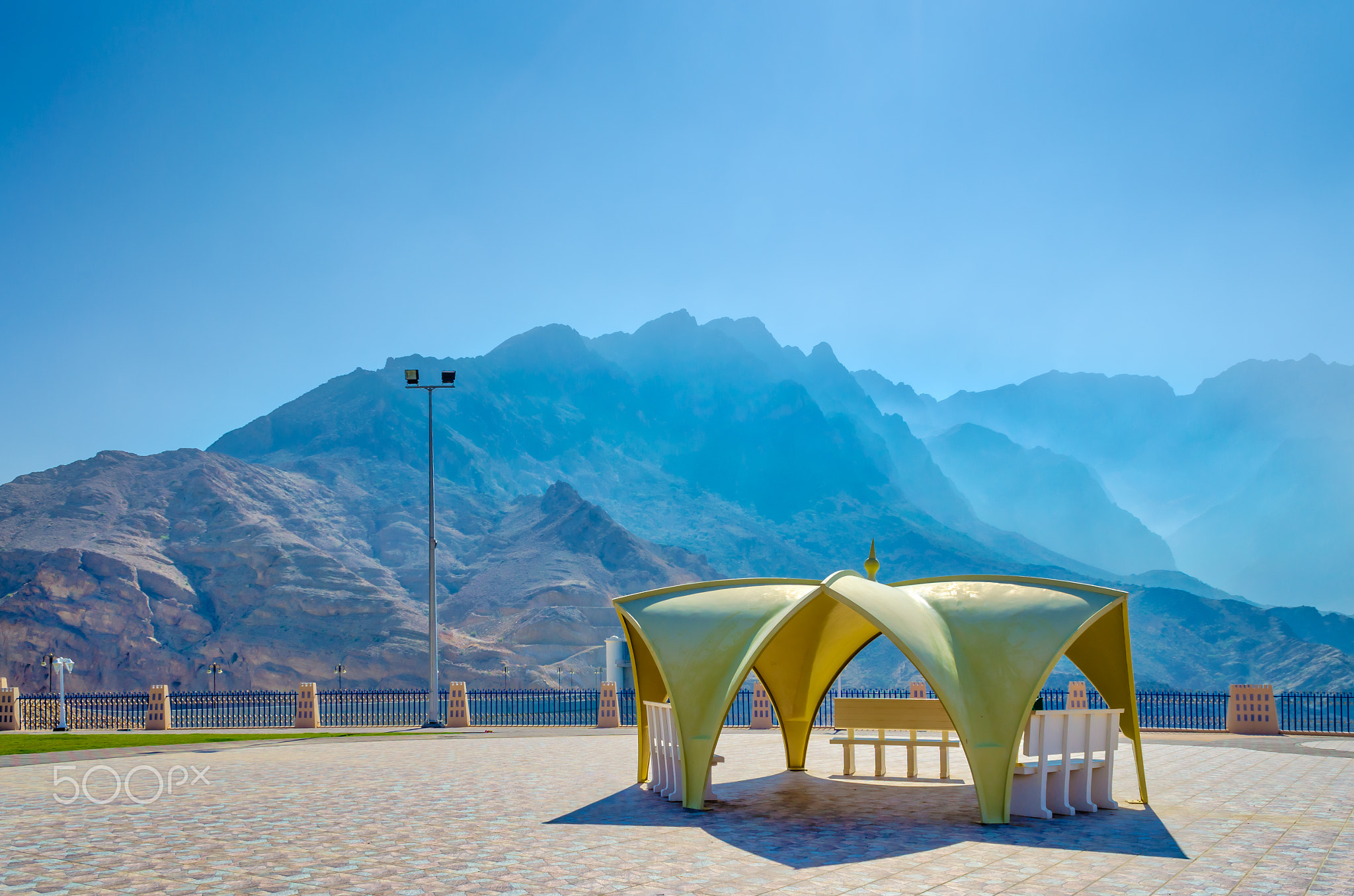An Ideal Picnic Spot with High mountains.