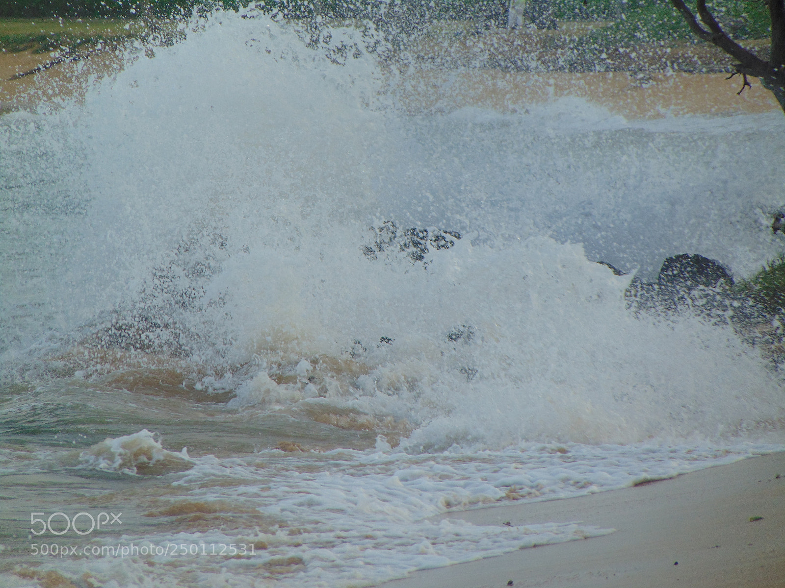 Sony Cyber-shot DSC-H300 sample photo. Splash photography