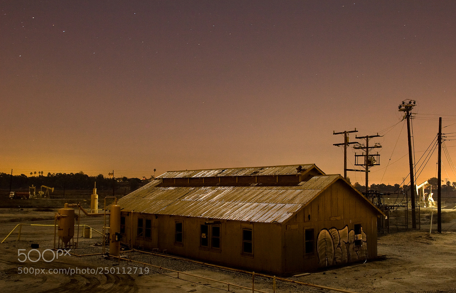 Canon EOS 20D sample photo. Barn off the beaten photography