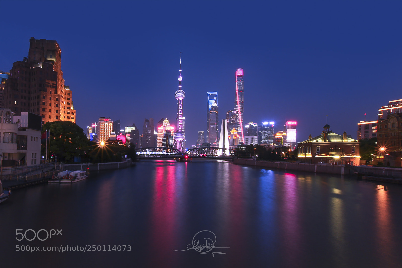 Canon EOS 700D (EOS Rebel T5i / EOS Kiss X7i) sample photo. When the night comes photography