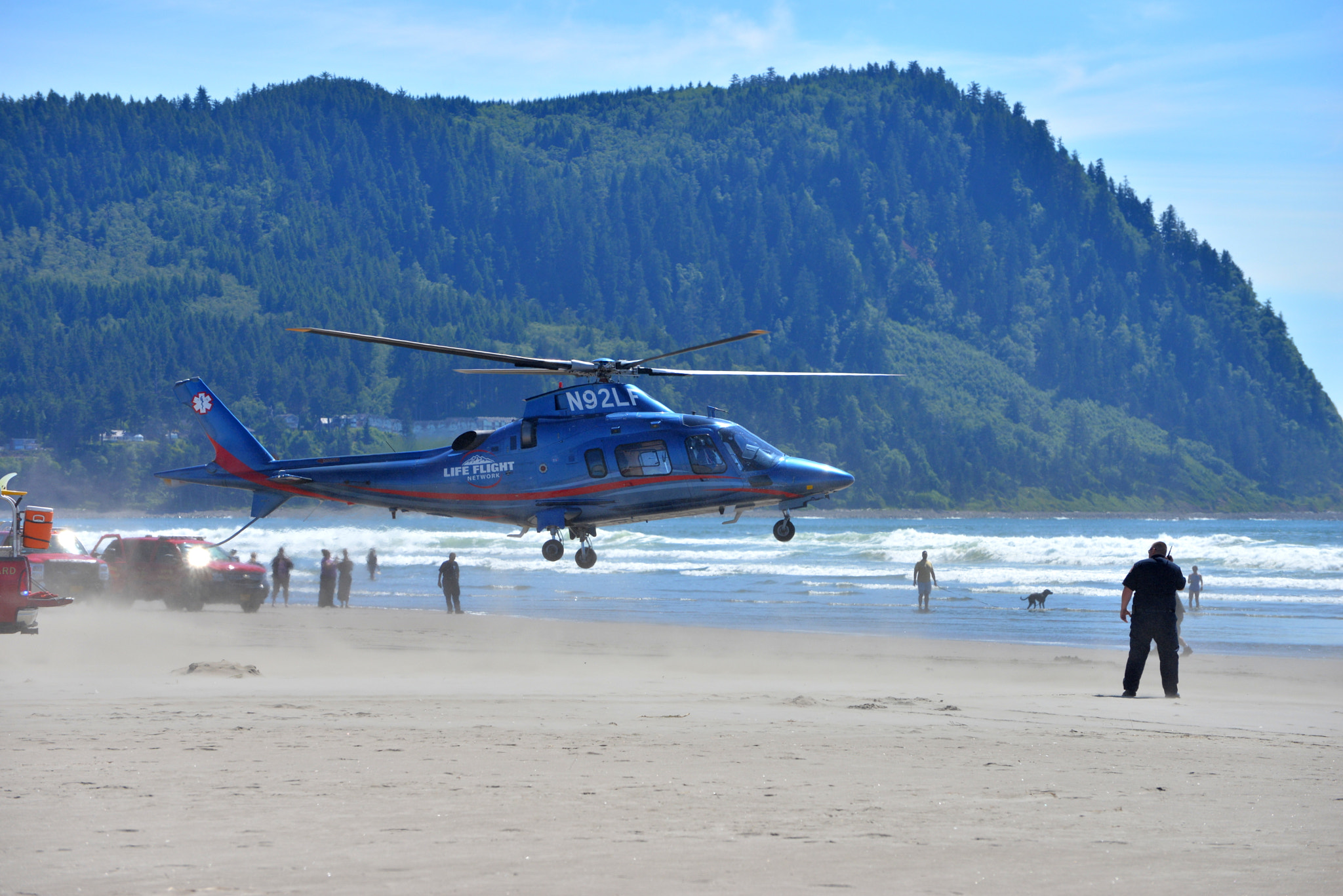 Nikon D610 sample photo. Life flight seaside oregon photography