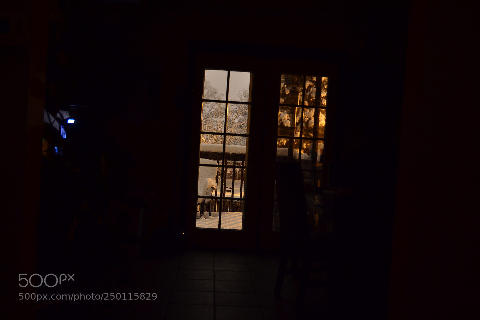 Nikon D3100 sample photo. Streetlight photography