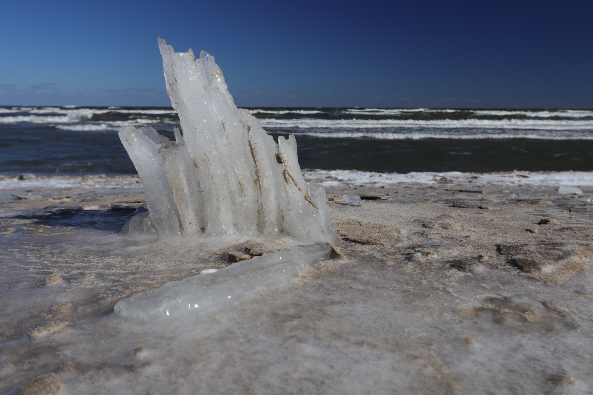Canon EOS 80D sample photo. Iced beach göhren germany photography