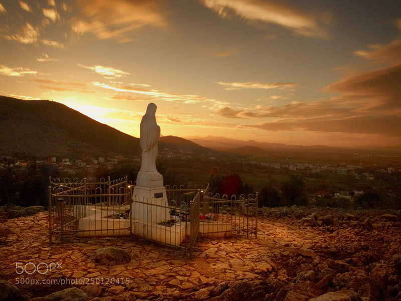 Olympus E-520 (EVOLT E-520) sample photo. Our lady, hear our photography