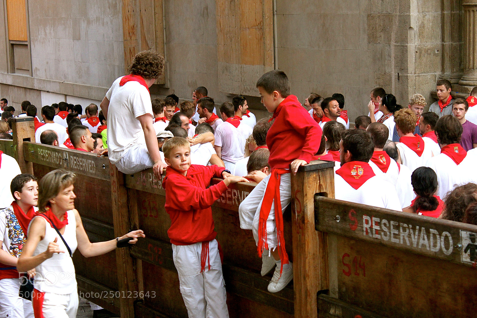 Canon EOS 500D (EOS Rebel T1i / EOS Kiss X3) sample photo. Sanfermins festival, pamplona, spain photography