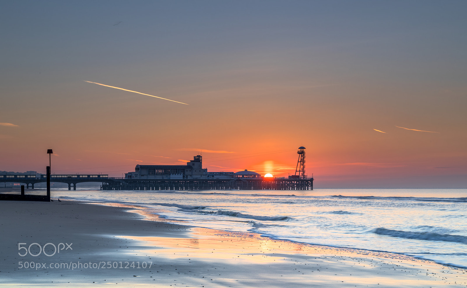 Canon EOS 5D Mark IV sample photo. Pier sunrise photography