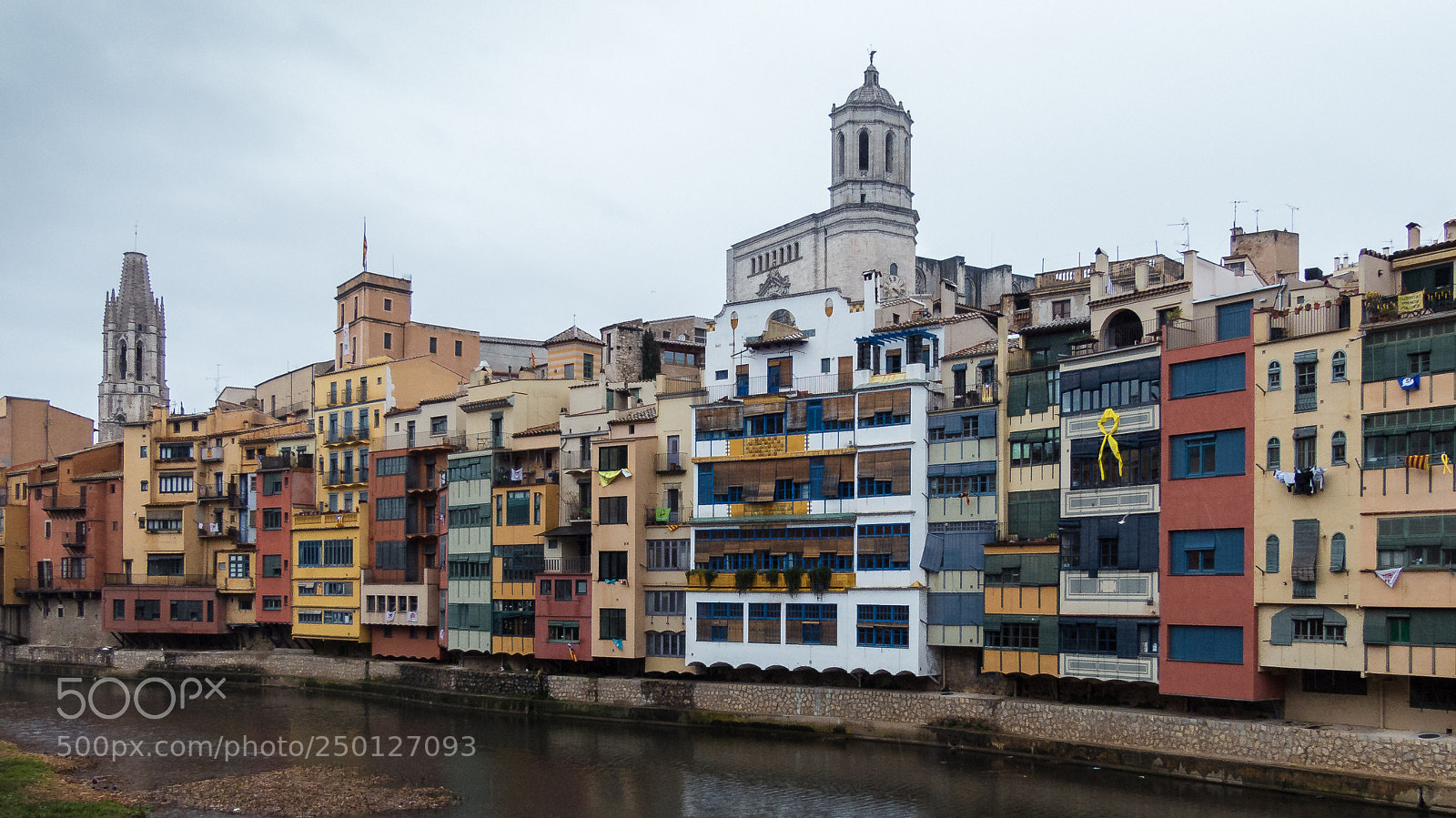 Panasonic Lumix DMC-FZ200 sample photo. Girona photography