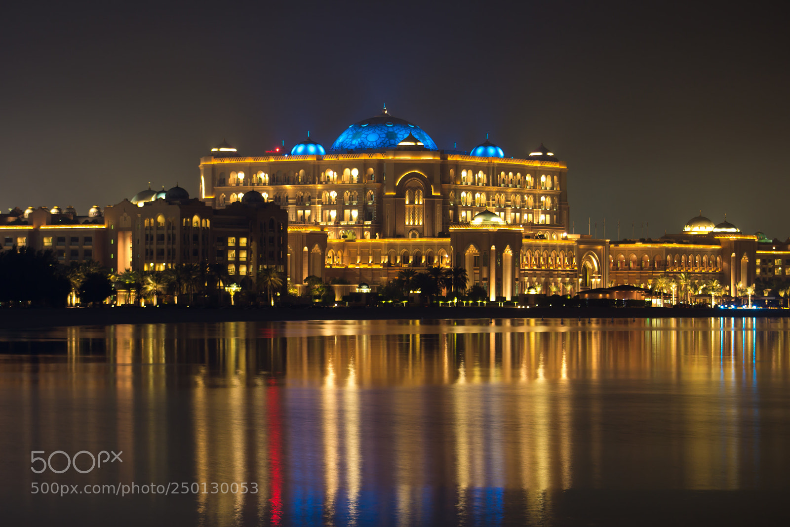 Canon EOS 600D (Rebel EOS T3i / EOS Kiss X5) sample photo. Emirates palace photography