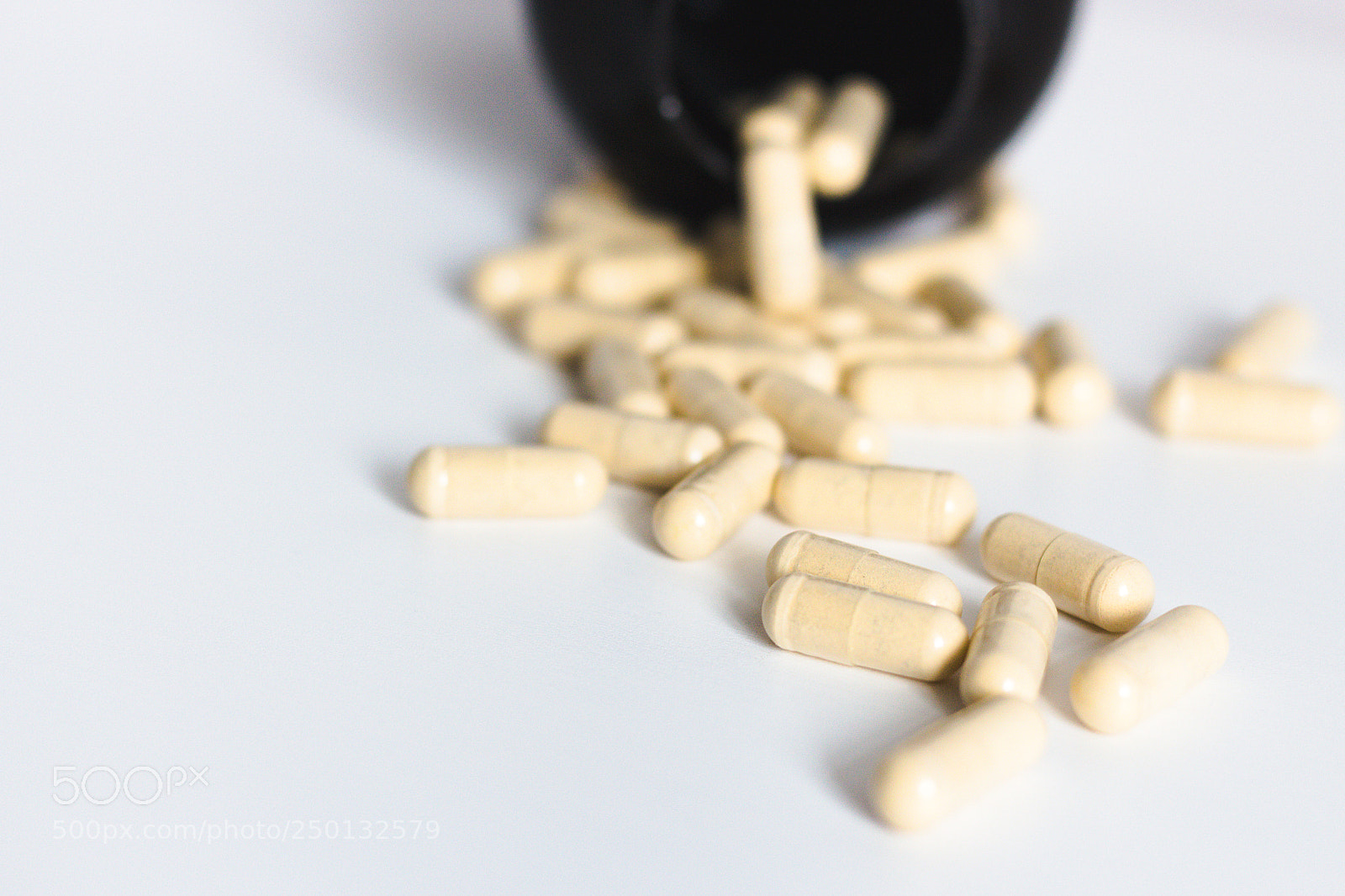 Canon EOS 100D (EOS Rebel SL1 / EOS Kiss X7) sample photo. Pills capsules with bottle photography