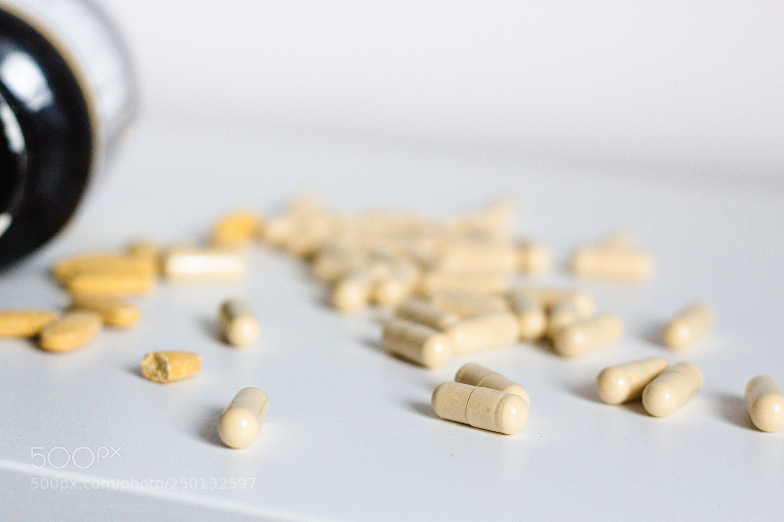 Canon EOS 100D (EOS Rebel SL1 / EOS Kiss X7) sample photo. Pills capsules with bottle photography