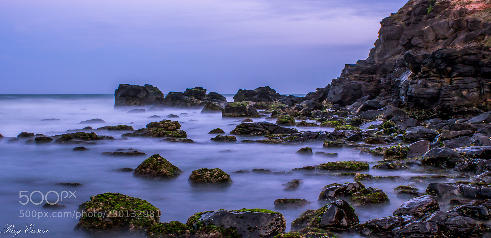 Canon EOS 600D (Rebel EOS T3i / EOS Kiss X5) sample photo. Rocky beach photography
