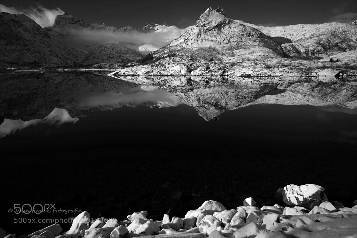 Sony a7 sample photo. Reflection in black and photography