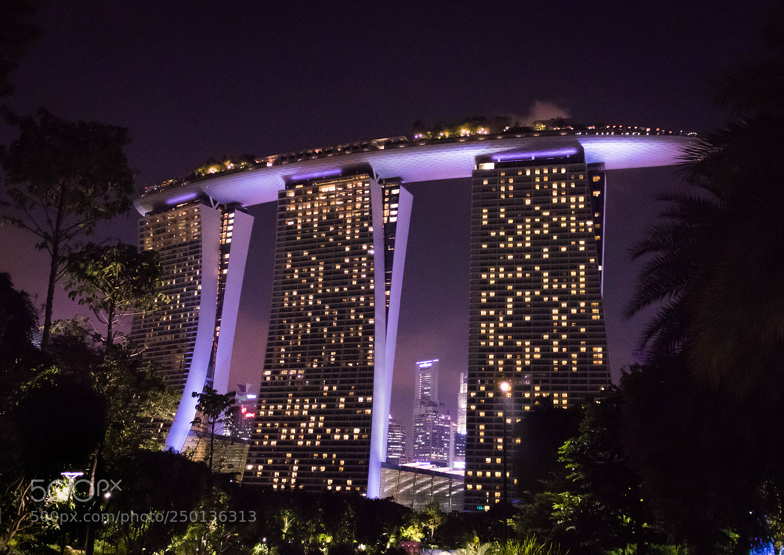 Canon EOS 750D (EOS Rebel T6i / EOS Kiss X8i) sample photo. Marina bay sands photography