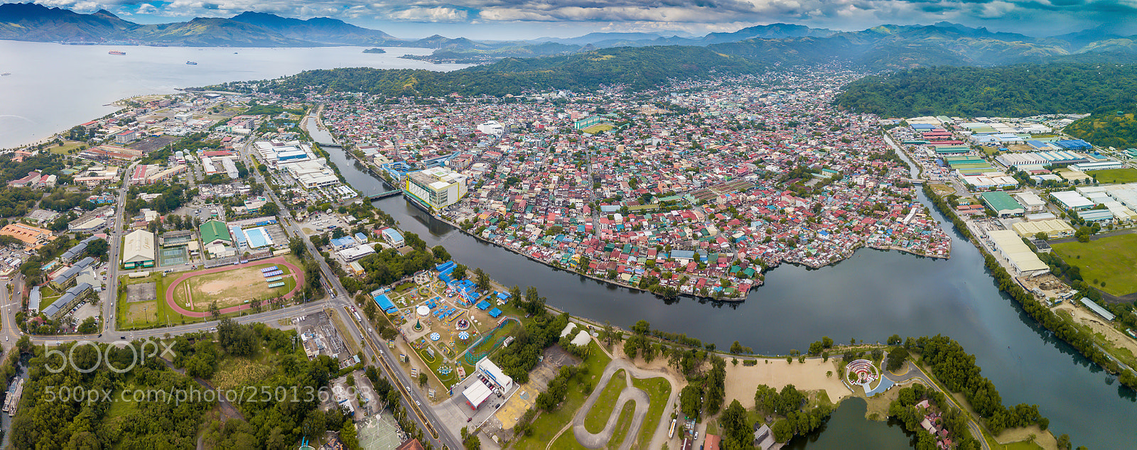 DJI FC220 sample photo. Olongapo city in the photography