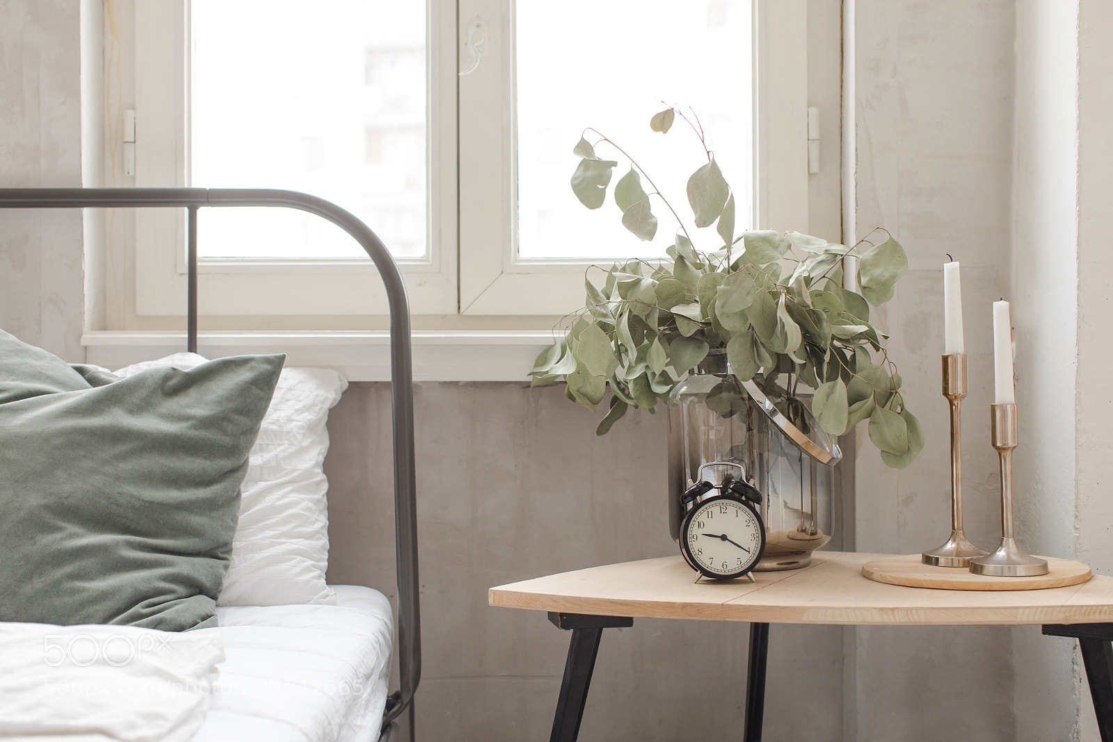 Canon EOS 5D Mark IV sample photo. Bedroom interior clock plant photography
