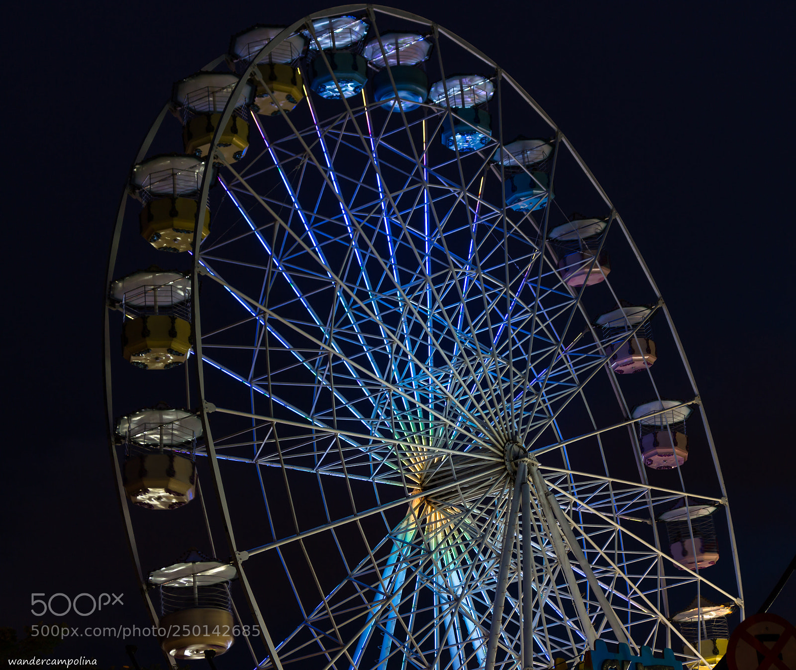 Canon EOS 700D (EOS Rebel T5i / EOS Kiss X7i) sample photo. Ferris wheel photography