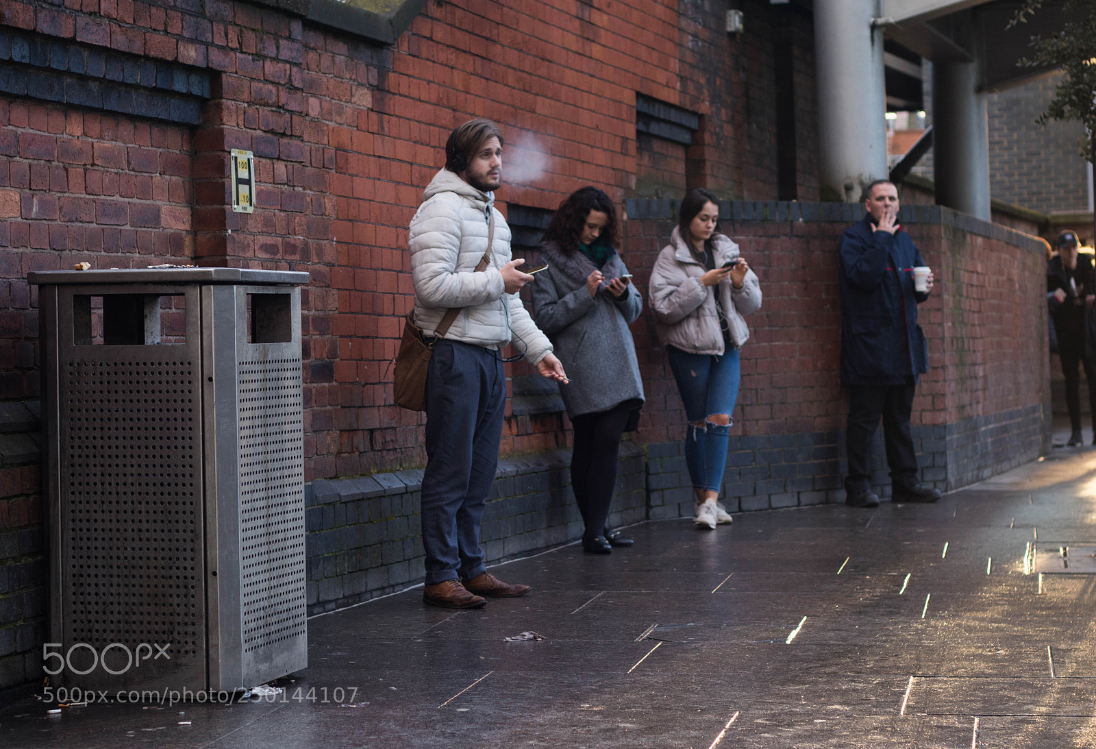Canon EOS M5 sample photo. Smokers photography