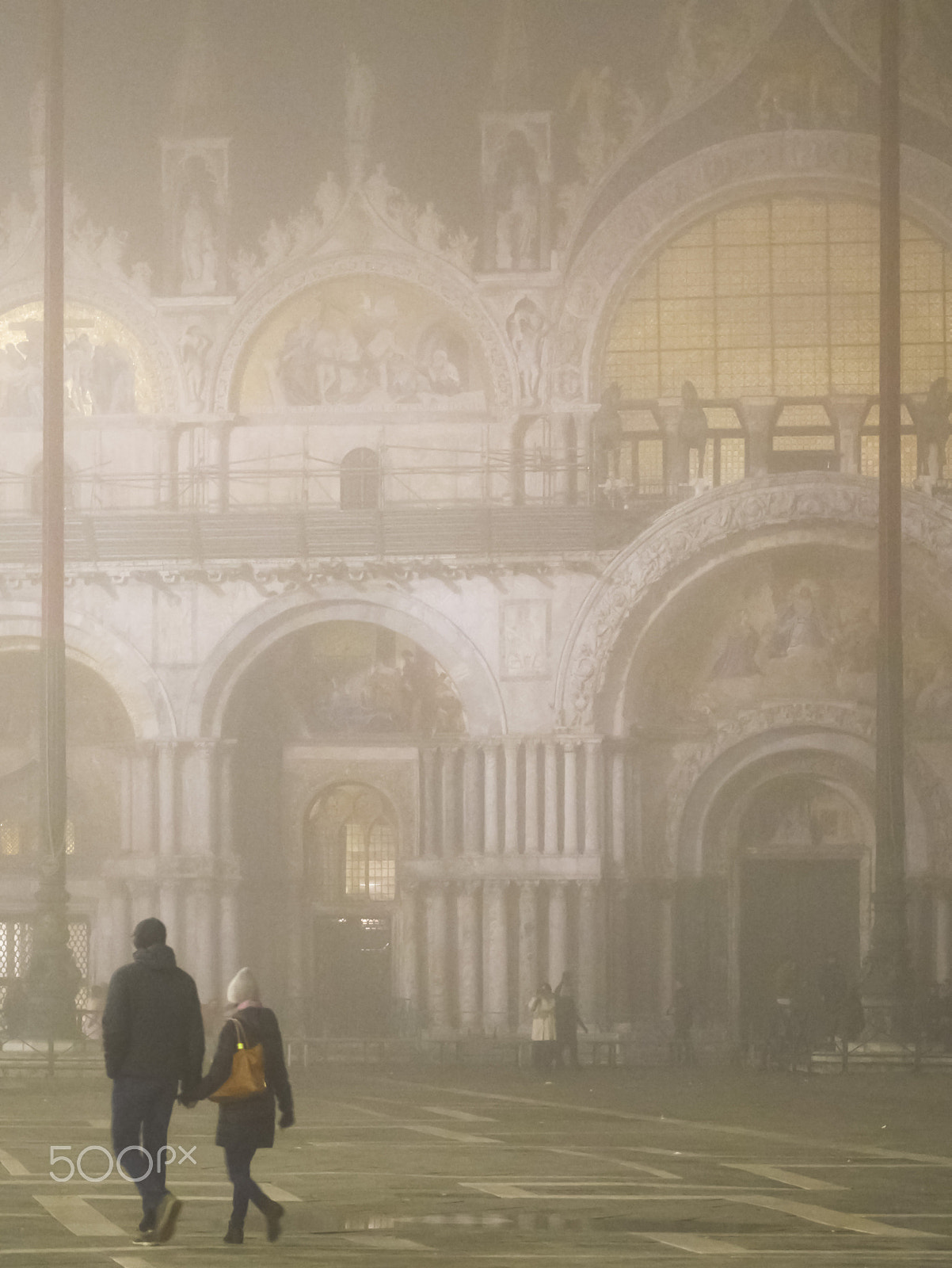 Panasonic Lumix DMC-GX85 (Lumix DMC-GX80 / Lumix DMC-GX7 Mark II) sample photo. Foggy photography
