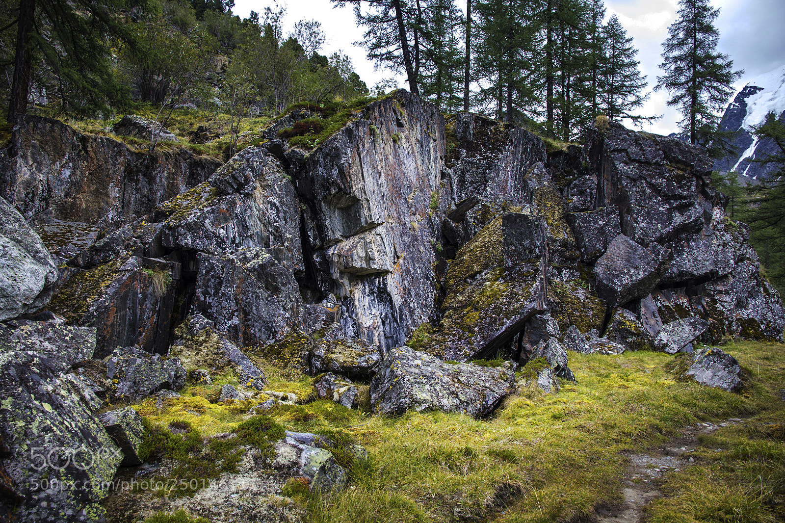 Canon EOS 60D sample photo. Big old stones photography