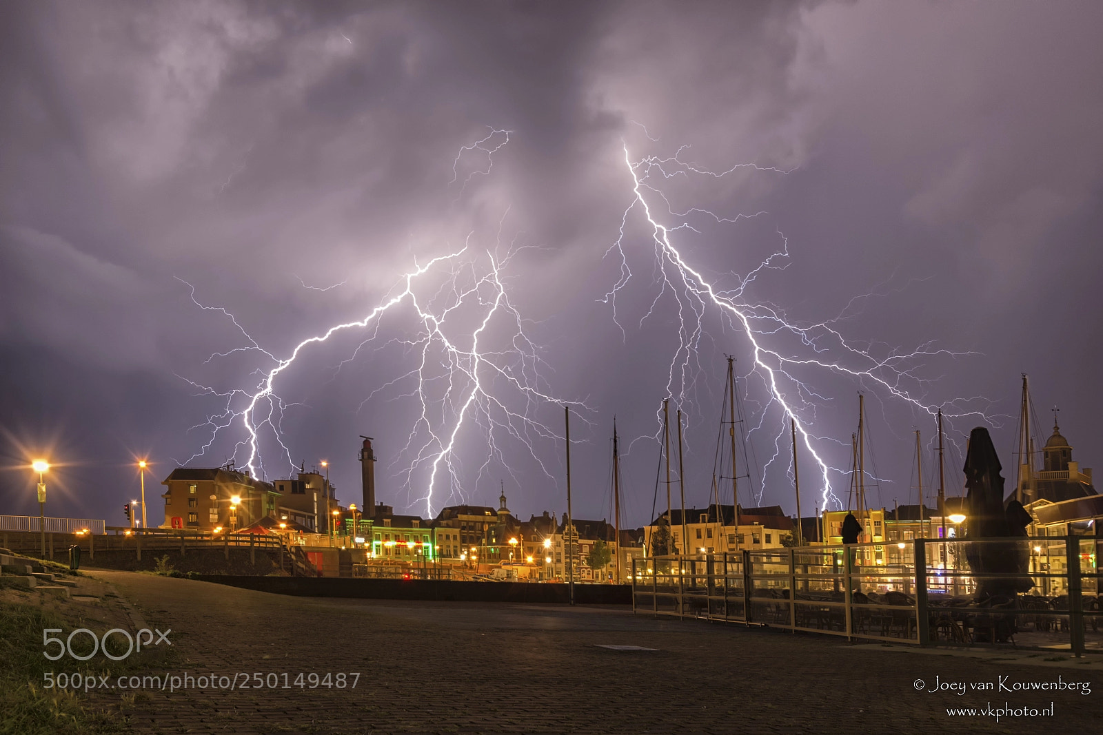 Nikon D5200 sample photo. Lightning above flusing photography