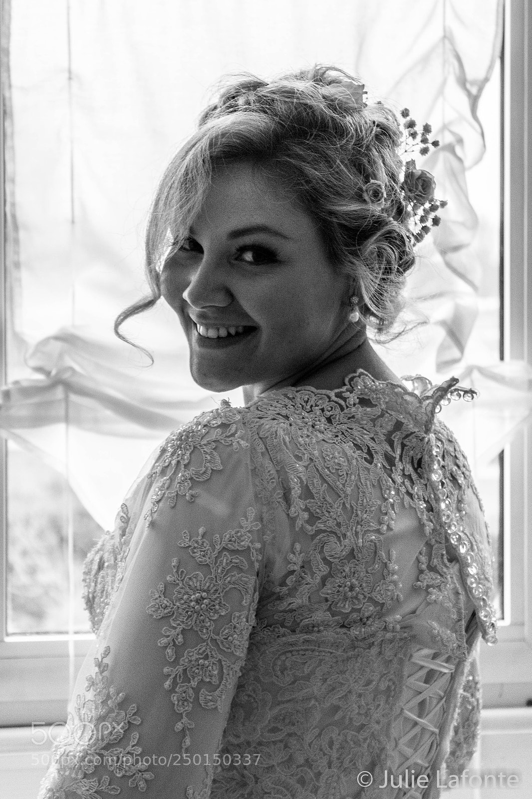 Canon EOS 1200D (EOS Rebel T5 / EOS Kiss X70 / EOS Hi) sample photo. Beautiful bride photography