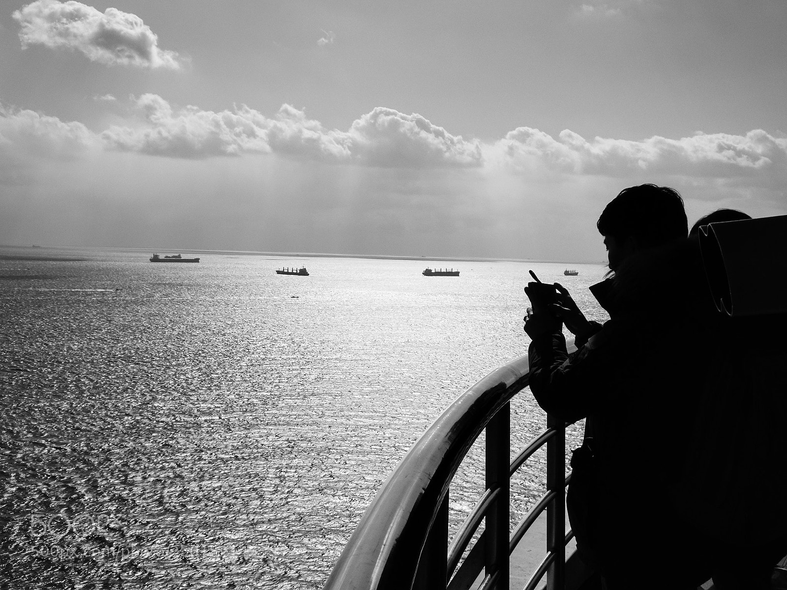Sony Cyber-shot DSC-HX90V sample photo. Black and white photography