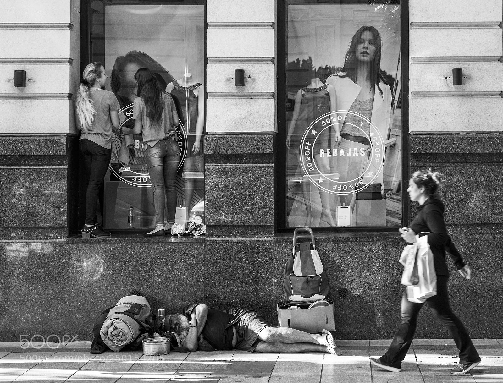 Sony a7 sample photo. So ando en la photography