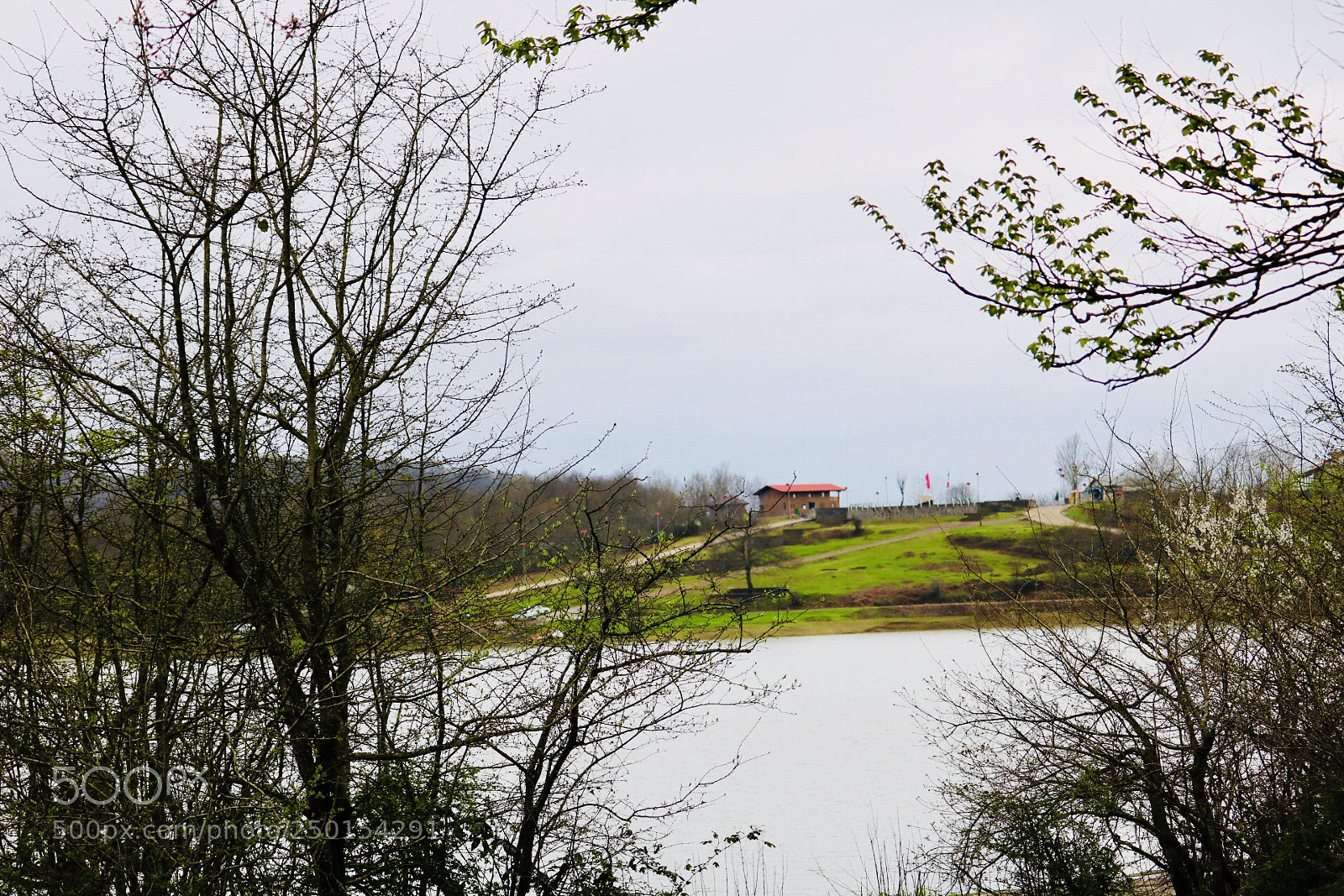 Canon EOS 750D (EOS Rebel T6i / EOS Kiss X8i) sample photo. Lake house photography