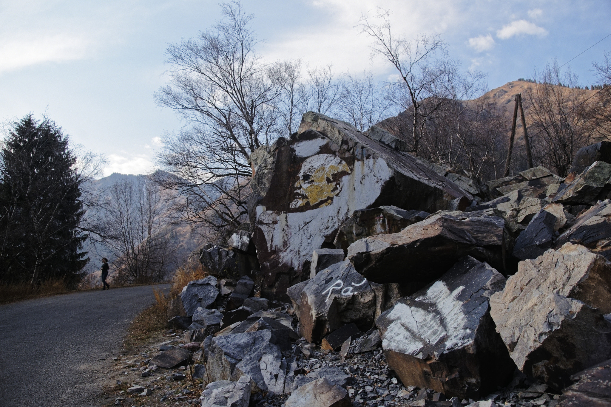 Sony Alpha DSLR-A900 sample photo. Lenin on the rocks ) photography