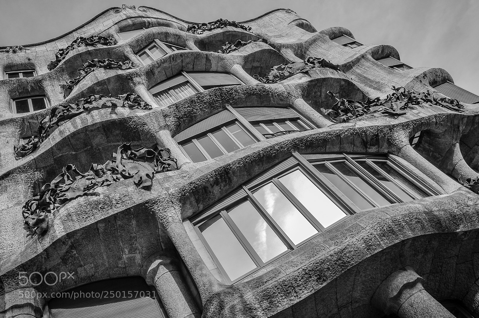 Nikon D90 sample photo. La pedrera photography