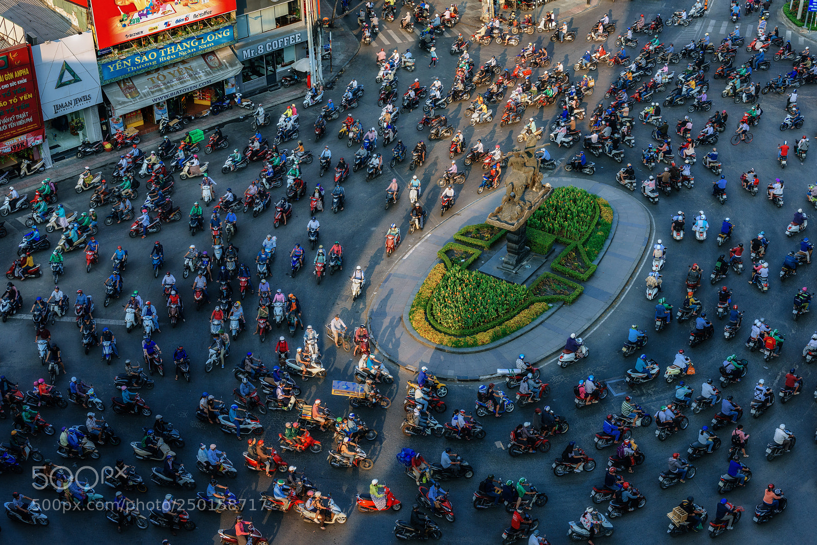 Nikon D810 sample photo. Welcome to saigon photography
