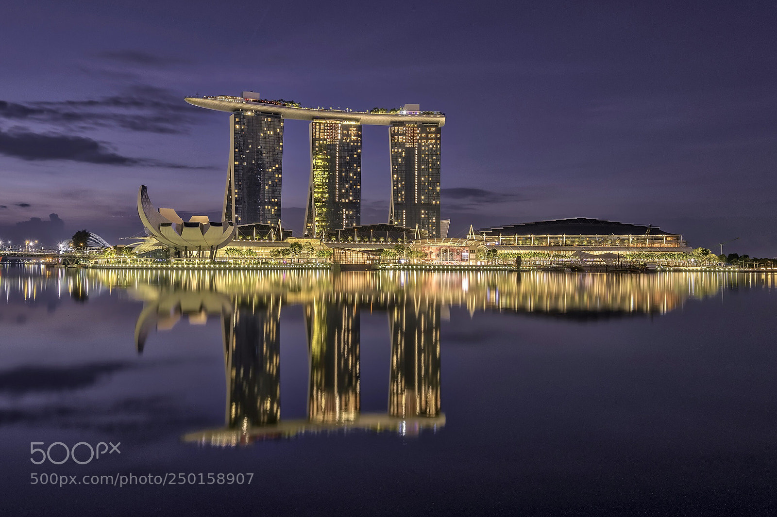 Fujifilm X-T20 sample photo. Marina bay sands photography