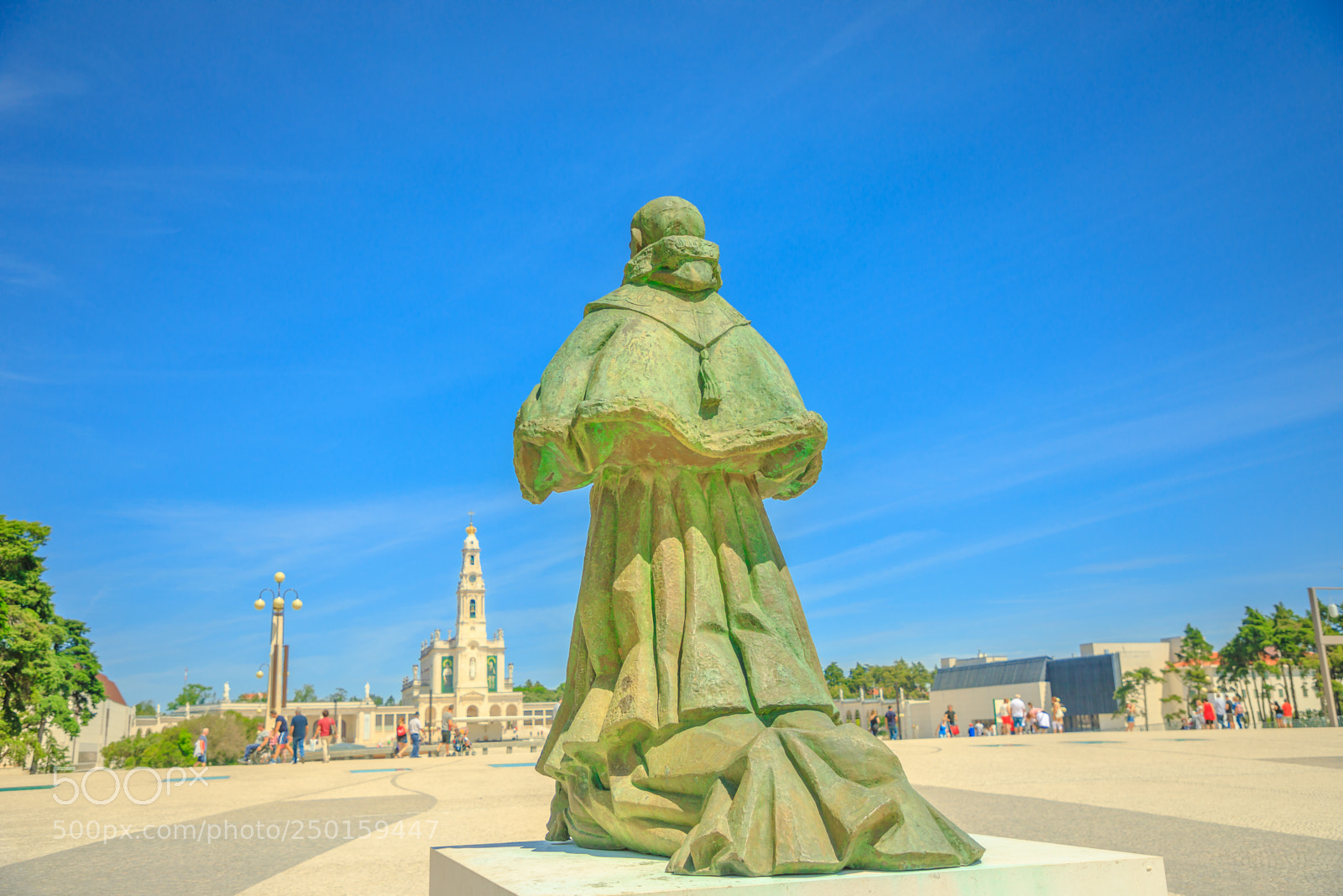 Canon EOS 5D Mark IV sample photo. Pope sculpture in fatima photography