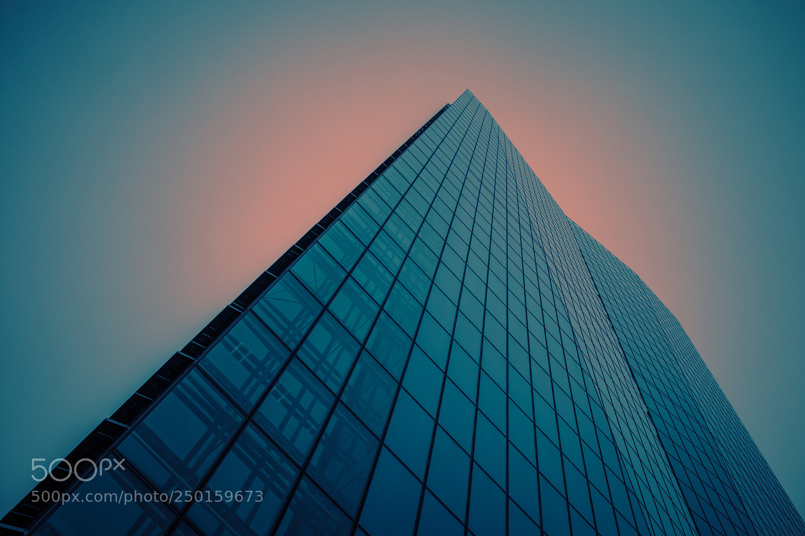 Canon EOS 70D sample photo. Shining building photography