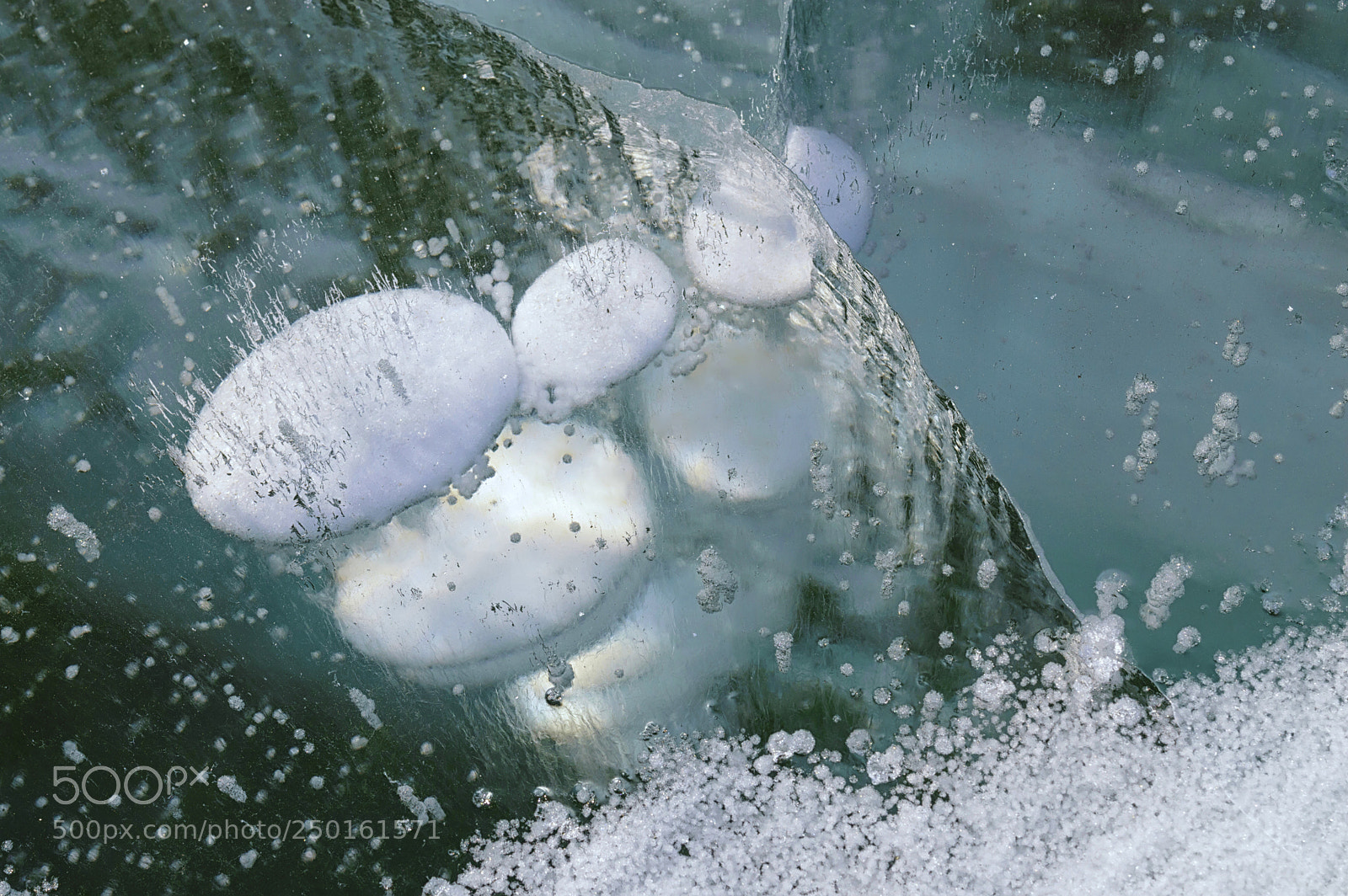 Nikon D3200 sample photo. Frozen air bubbles in photography